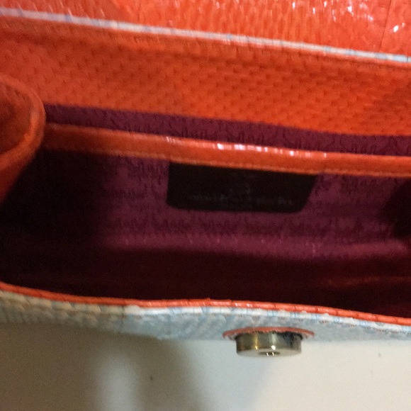 New Katherine Kwei snakeskin day or eve clutch - Picture 4 of 4